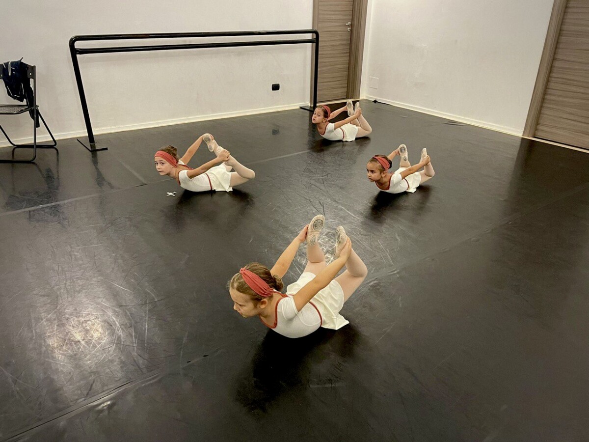 Ensemble Dance company - Marcello Carini scuola di danza Danza classica palermo, danza contemporanea palermo, boogie woogie palermo, marcello carini, teatro massimo palermo